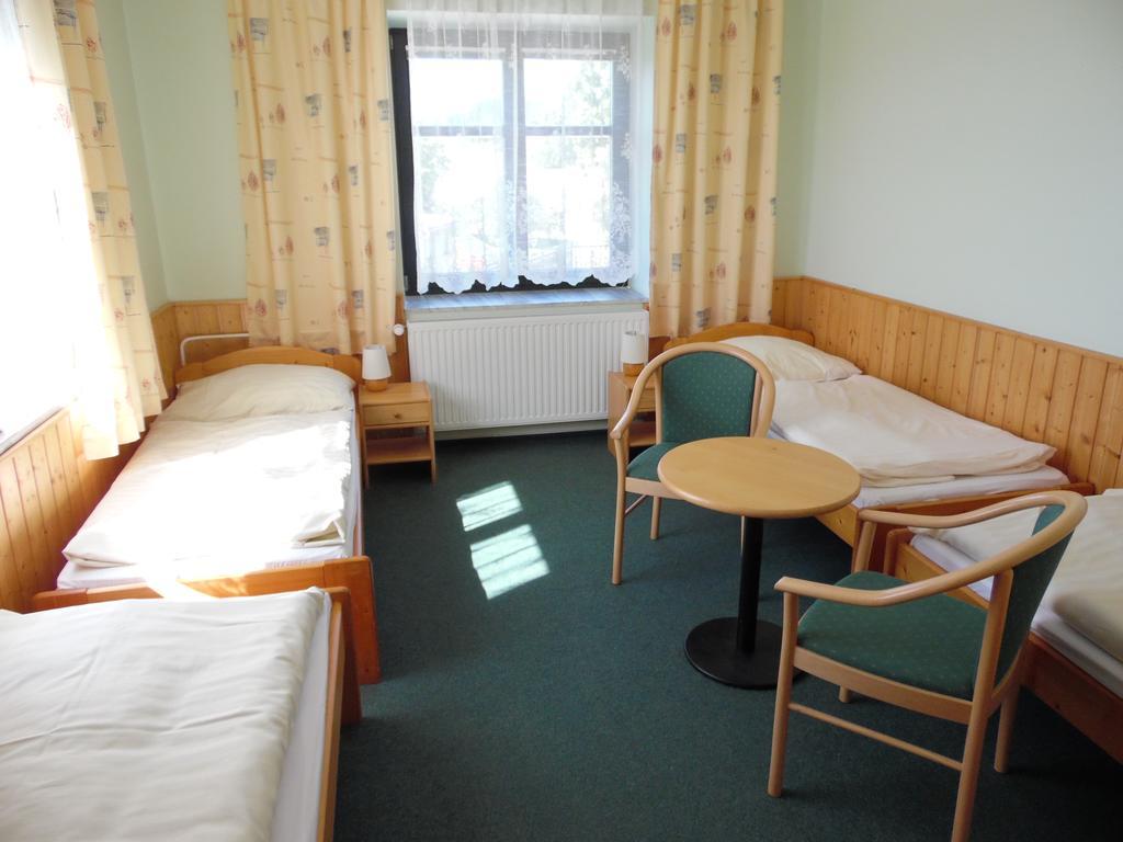 Penzion Velke Darko Skrdlovice Habitación foto