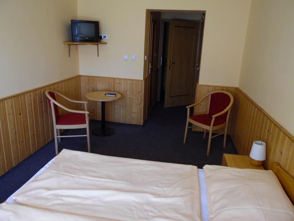 Penzion Velke Darko Skrdlovice Habitación foto